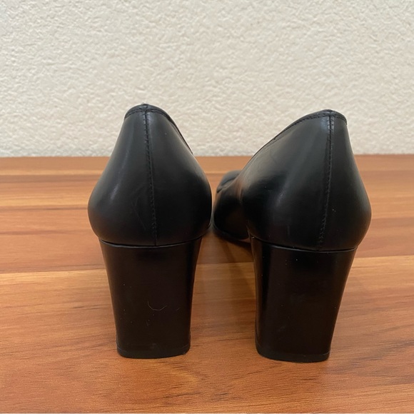 Vintage SALVATORE FERRAGAMO DE38650 Black Leather Logo Pumps Heels Size 6 AAAA - Picture 8 of 15